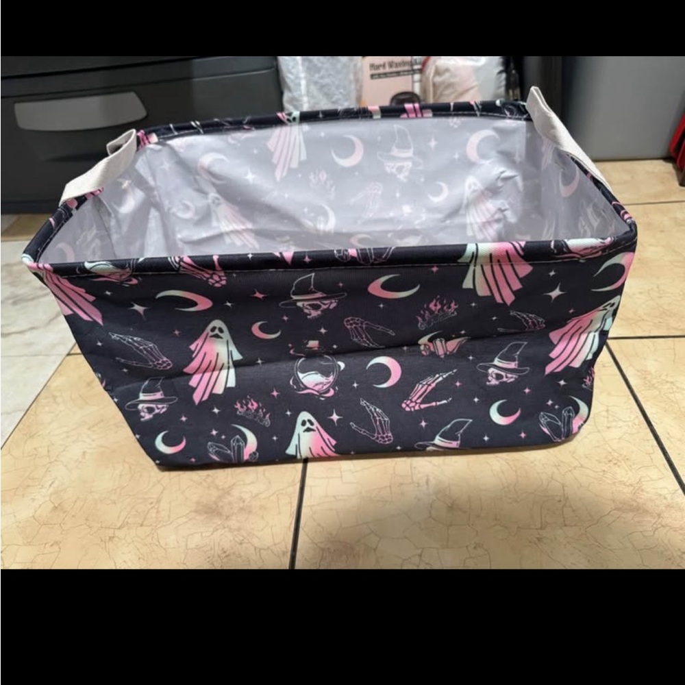 Spooky Ghost Storage Bin